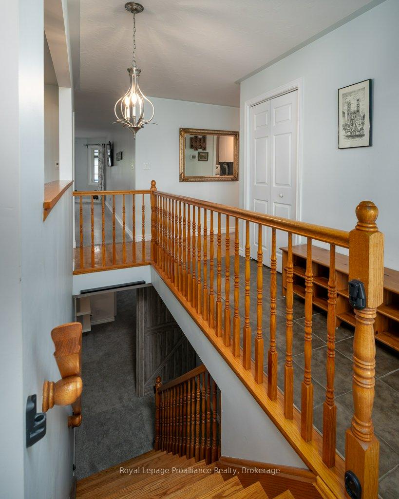 Photo 14 of 16 Forest Valley Drive, Quinte West, Frankford Ward — HOMEH