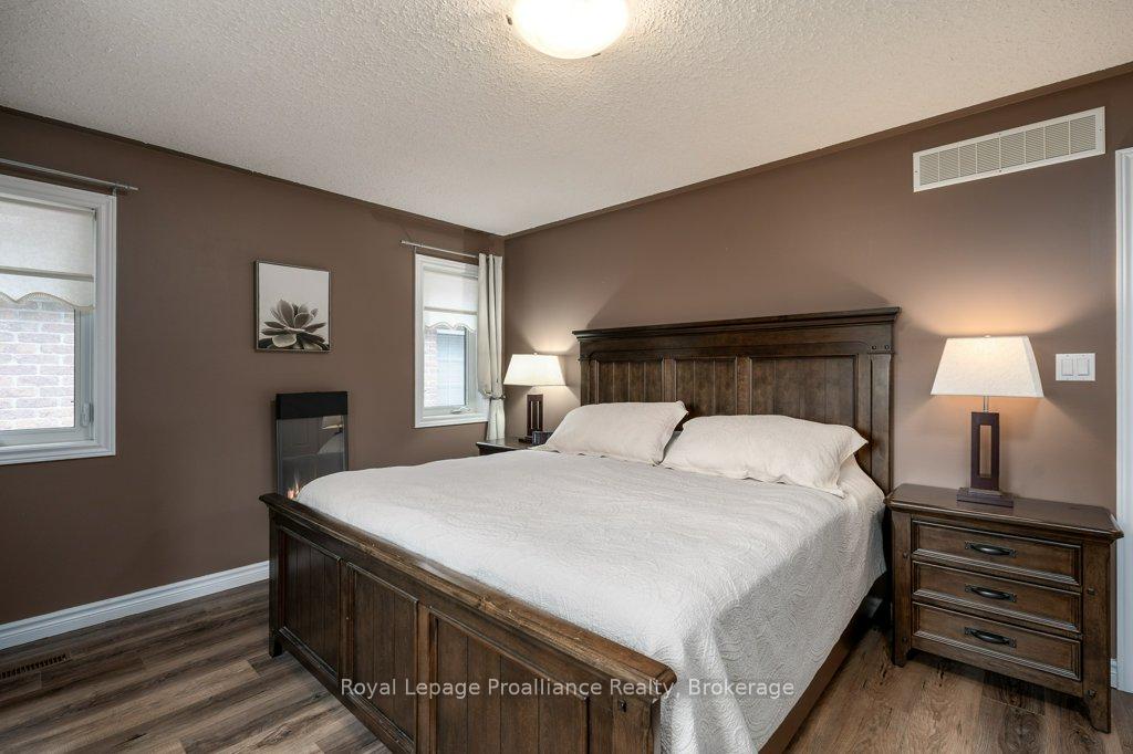 Photo 29 of 16 Forest Valley Drive, Quinte West, Frankford Ward — HOMEH