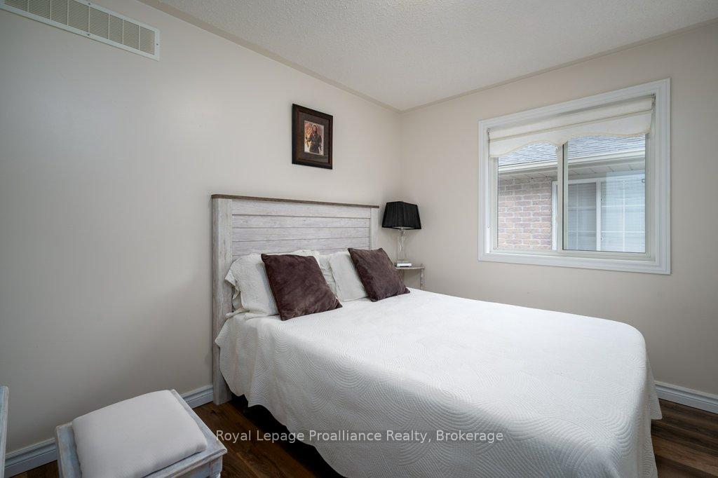 Photo 34 of 16 Forest Valley Drive, Quinte West, Frankford Ward — HOMEH