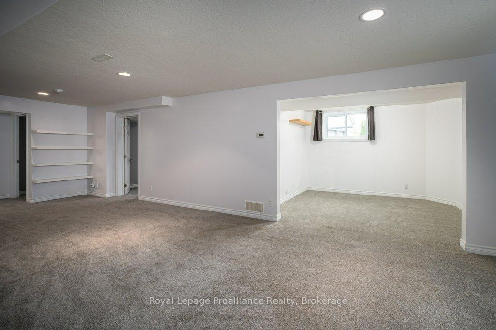 Photo 43 of 16 Forest Valley Drive, Quinte West, Frankford Ward — HOMEH