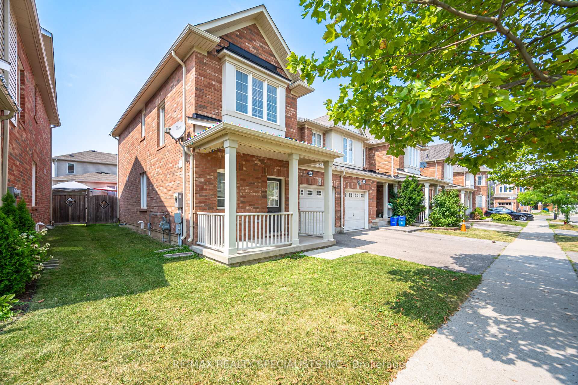Photo 3 of 210 Woodley Crescent, Milton, Willmott — HOMEH