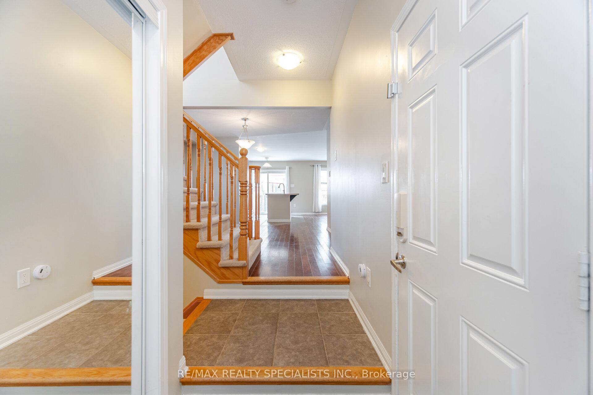 Photo 7 of 210 Woodley Crescent, Milton, Willmott — HOMEH