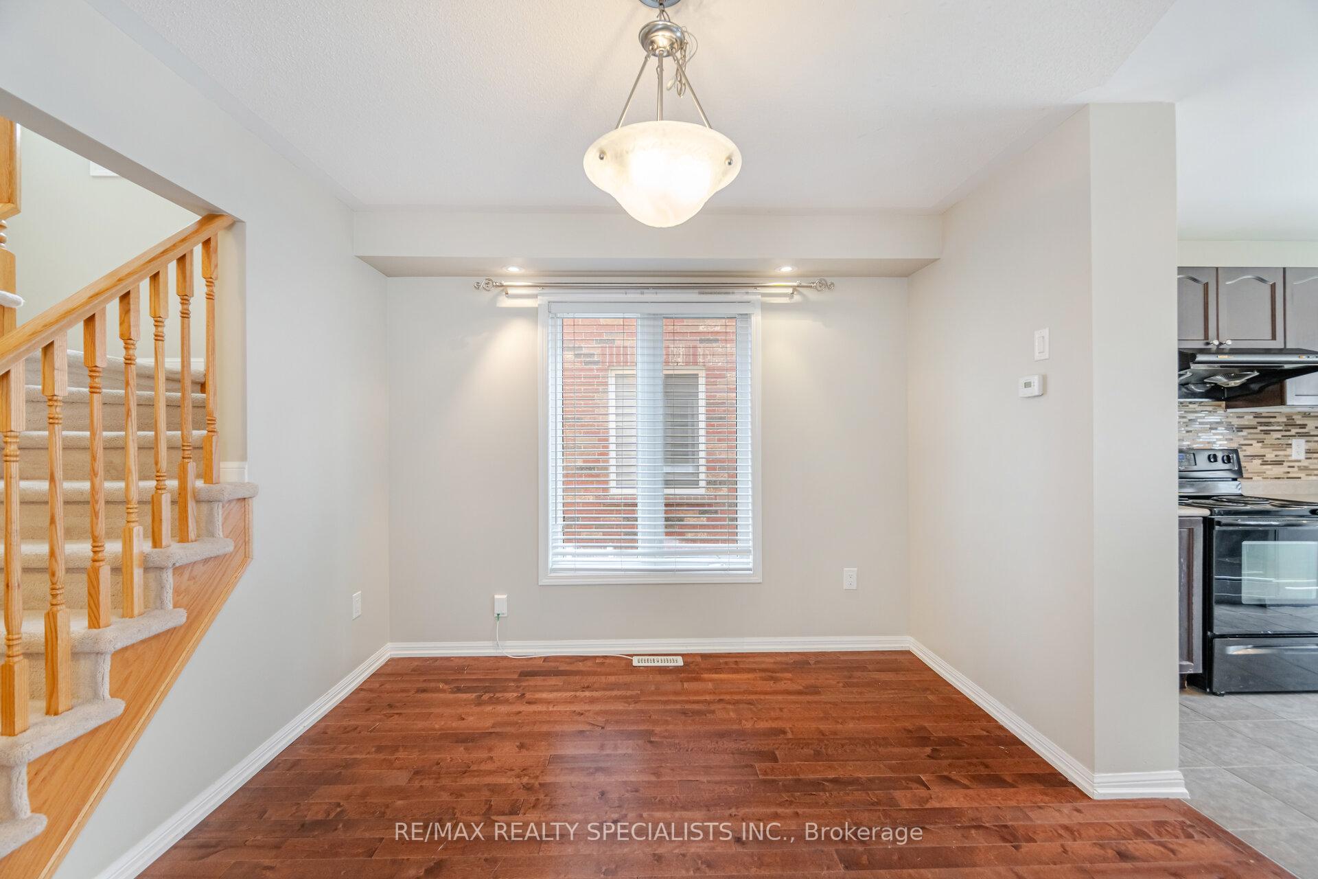 Photo 8 of 210 Woodley Crescent, Milton, Willmott — HOMEH