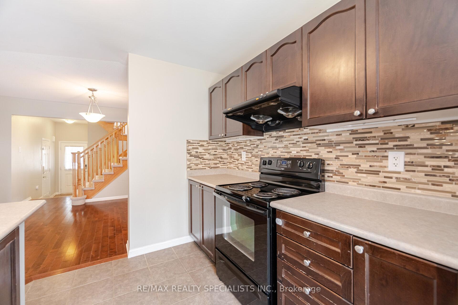 Photo 18 of 210 Woodley Crescent, Milton, Willmott — HOMEH