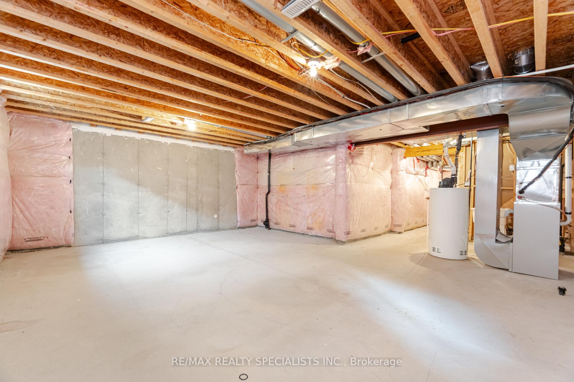 Photo 37 of 210 Woodley Crescent, Milton, Willmott — HOMEH
