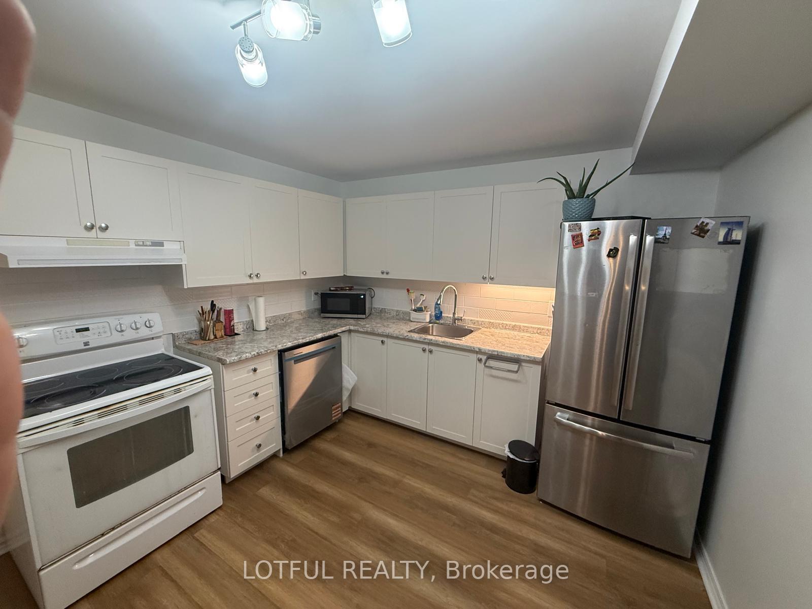 Photo 5 of 7 Viewpointe Private, Ottawa, Mooneys Bay/Riverside Park — HOMEH