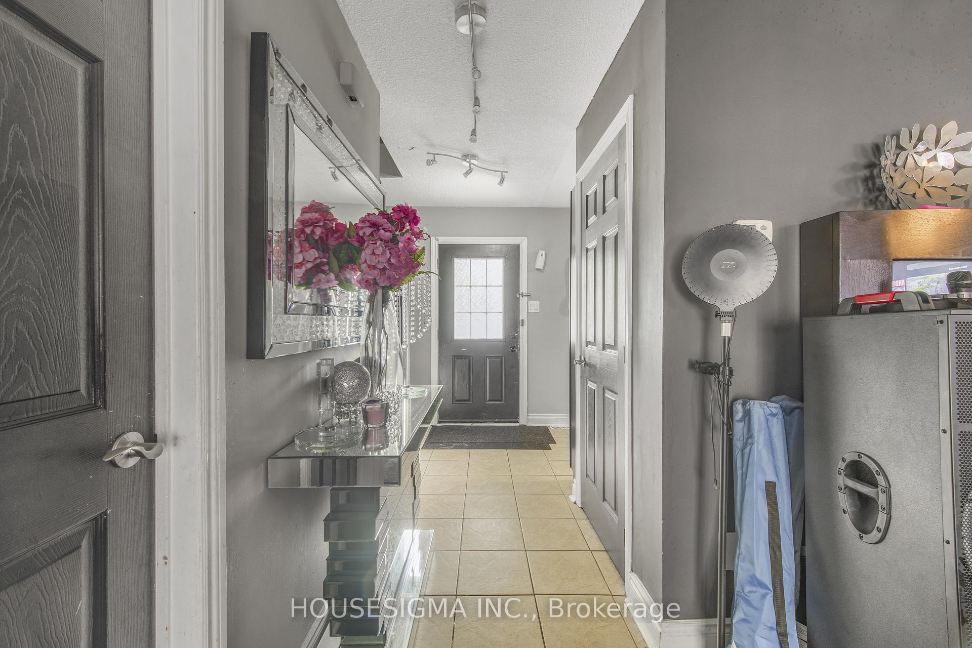 Photo 2 of Unit 61, 105 Hansen Road N, Brampton, Madoc — HOMEH