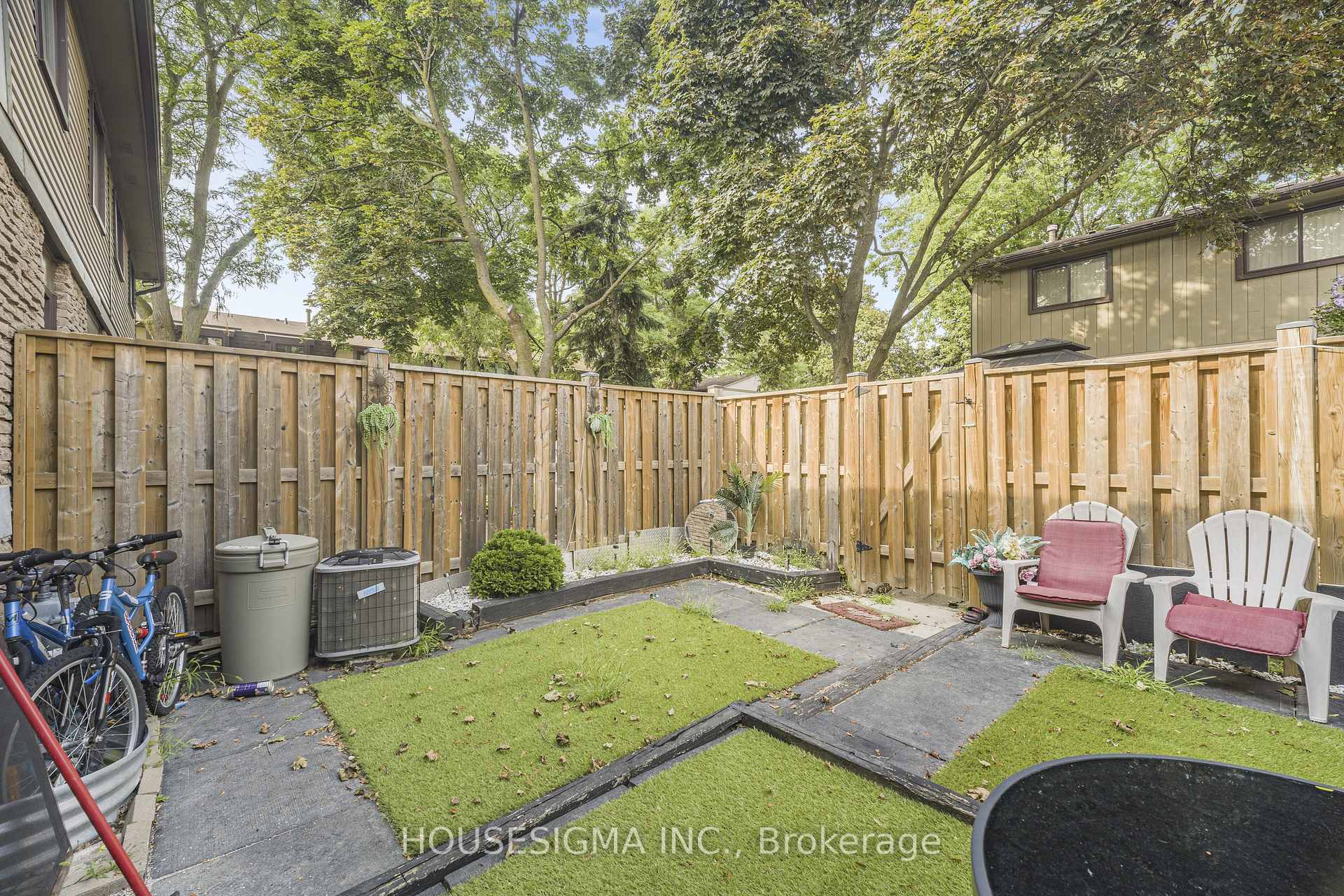 Photo 24 of Unit 61, 105 Hansen Road N, Brampton, Madoc — HOMEH