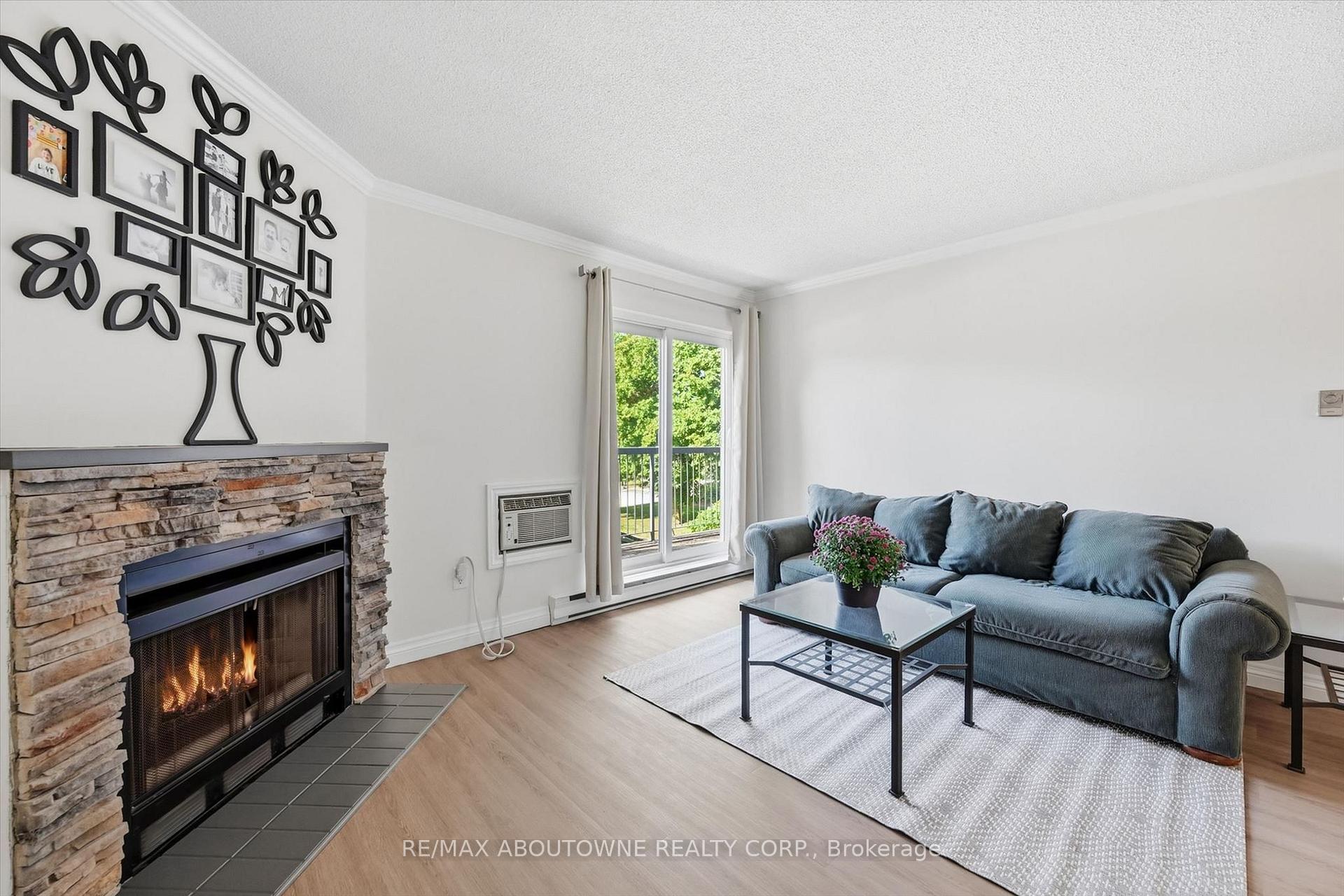Photo 7 of Unit 1121, 1450 Glen Abbey Gate, Oakville, Glen Abbey — HOMEH