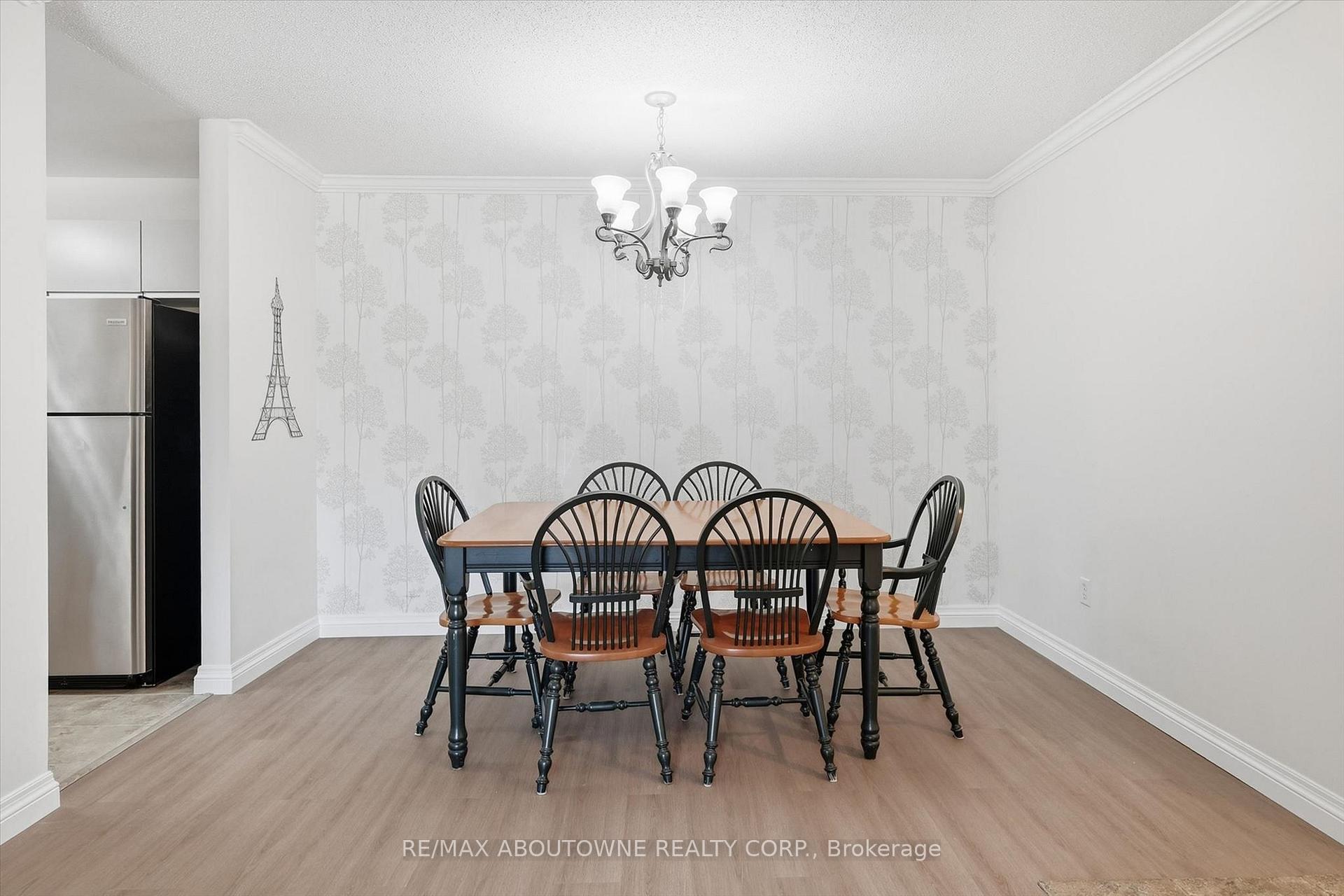 Photo 13 of Unit 1121, 1450 Glen Abbey Gate, Oakville, Glen Abbey — HOMEH