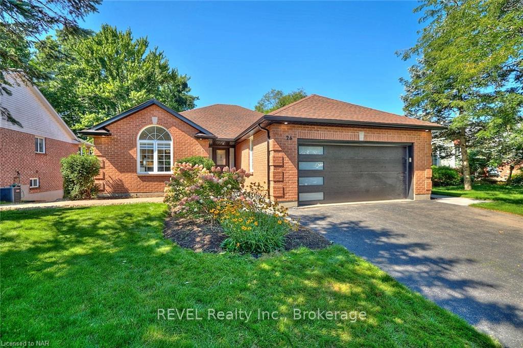 Photo 2 of 26 Oakridge Boulevard, Pelham, Fonthill — HOMEH