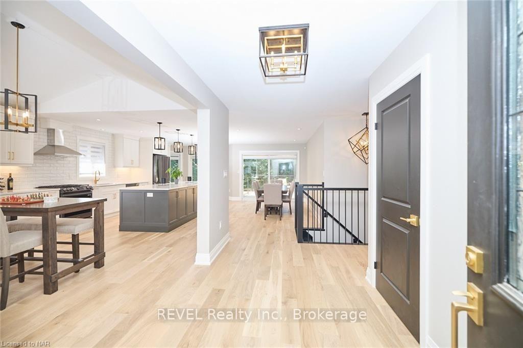 Photo 4 of 26 Oakridge Boulevard, Pelham, Fonthill — HOMEH