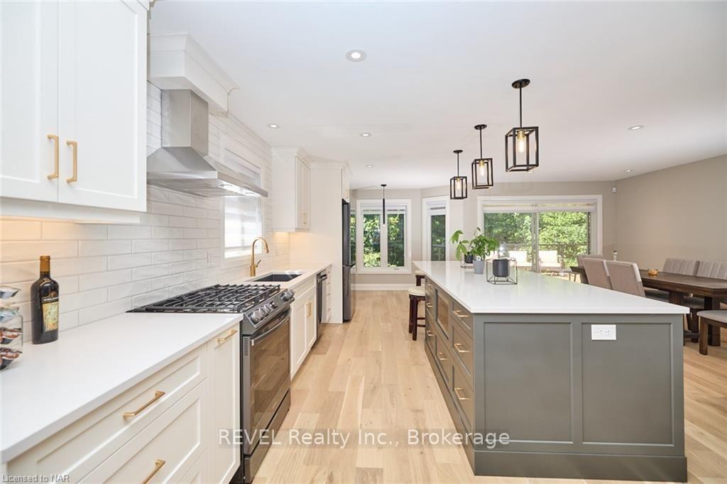 Photo 11 of 26 Oakridge Boulevard, Pelham, Fonthill — HOMEH