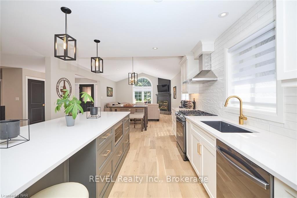 Photo 15 of 26 Oakridge Boulevard, Pelham, Fonthill — HOMEH
