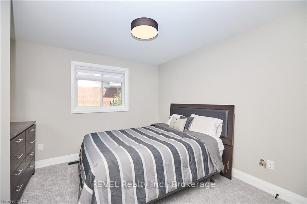 Photo 18 of 26 Oakridge Boulevard, Pelham, Fonthill — HOMEH