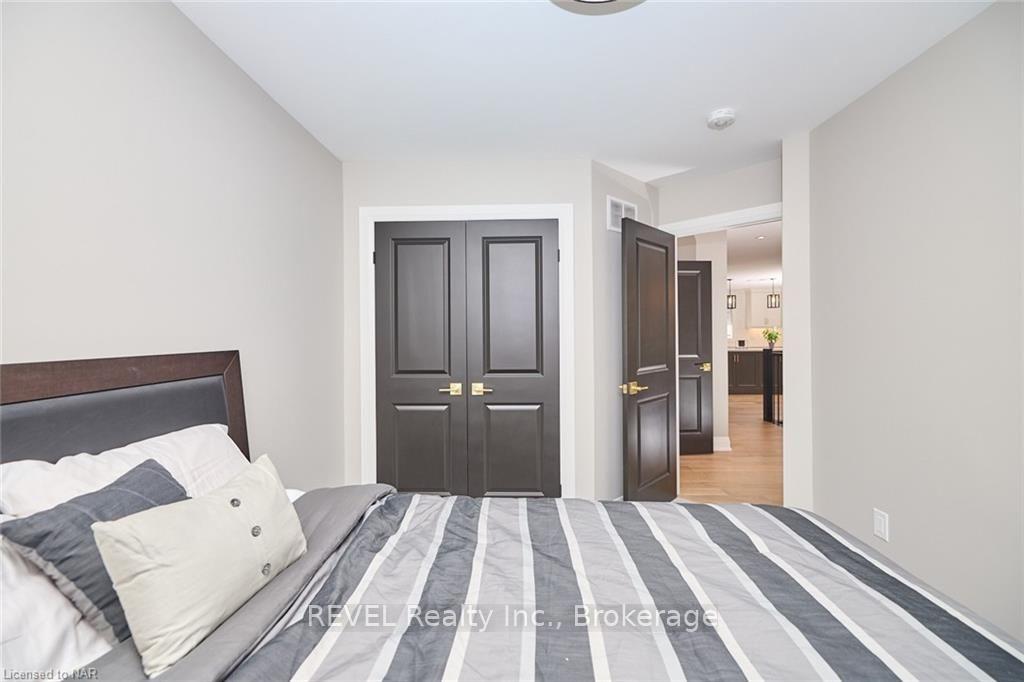 Photo 19 of 26 Oakridge Boulevard, Pelham, Fonthill — HOMEH