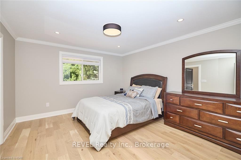 Photo 21 of 26 Oakridge Boulevard, Pelham, Fonthill — HOMEH