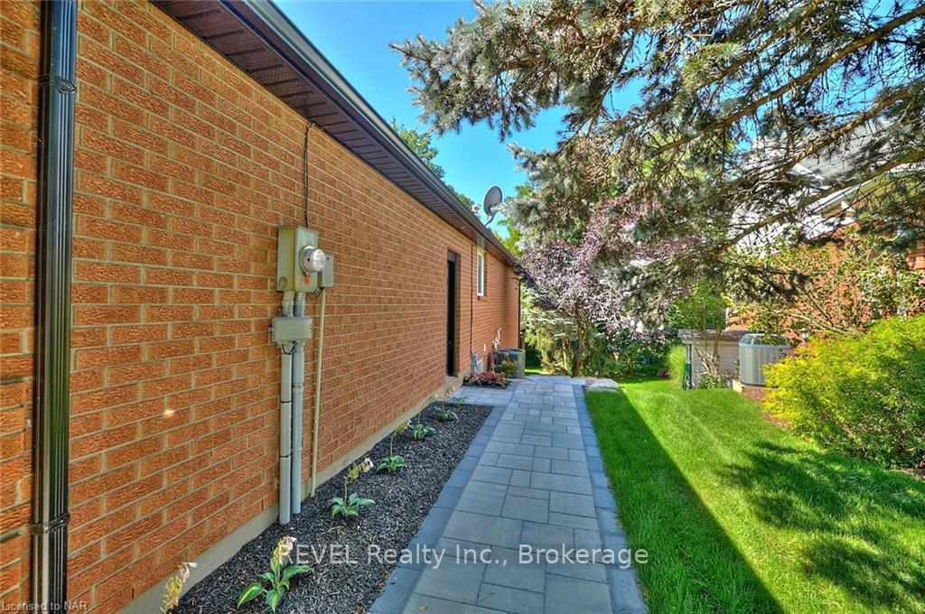 Photo 34 of 26 Oakridge Boulevard, Pelham, Fonthill — HOMEH
