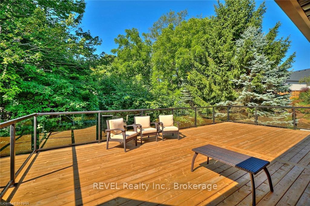 Photo 37 of 26 Oakridge Boulevard, Pelham, Fonthill — HOMEH