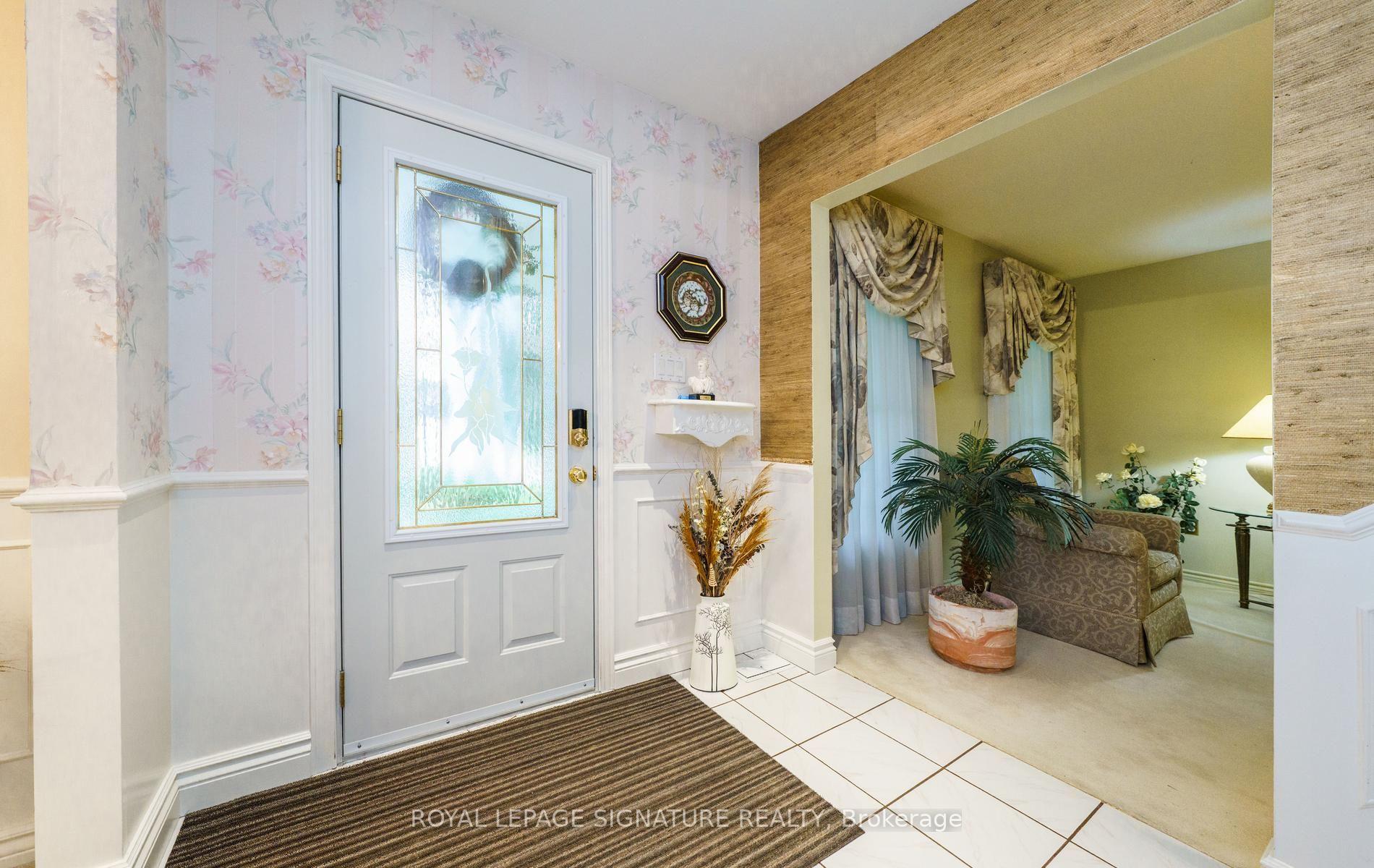 Photo 3 of 39 Beverly Glen Boulevard, Scarborough, L'Amoreaux — HOMEH