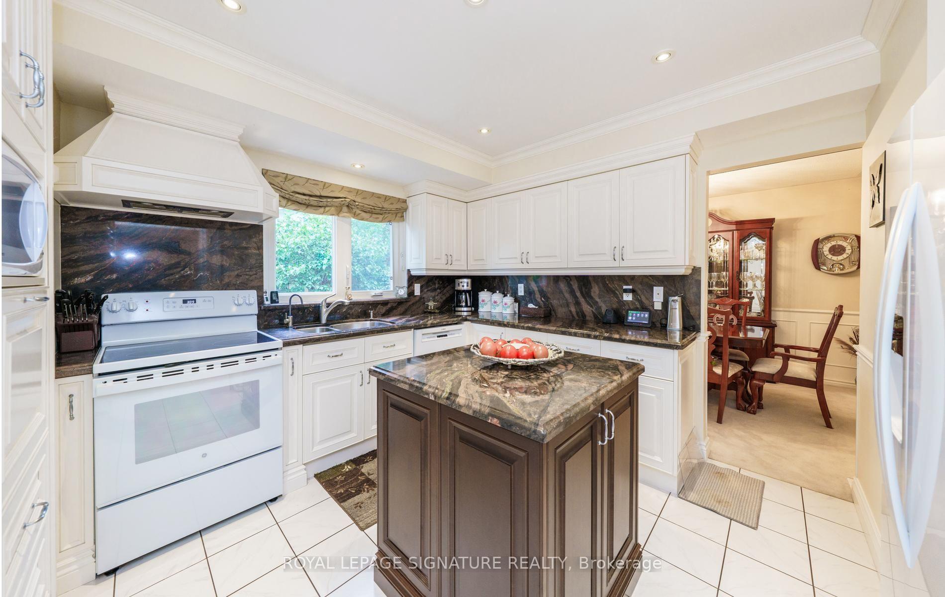 Photo 13 of 39 Beverly Glen Boulevard, Scarborough, L'Amoreaux — HOMEH