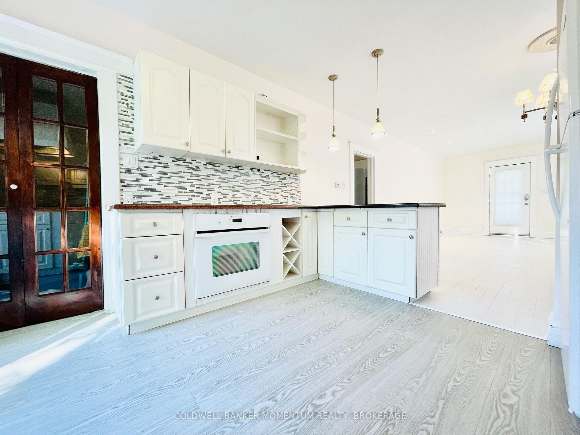 Photo 5 of 80 Lakeport Road, St. Catharines, Port Dalhousie — HOMEH