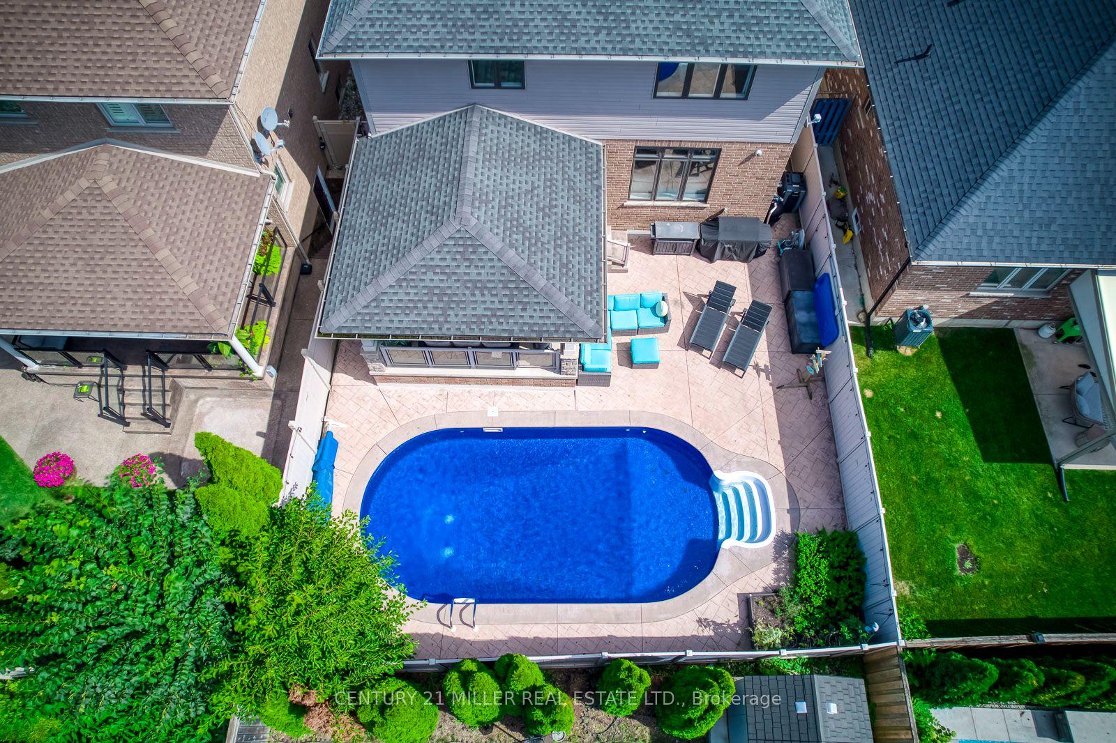 Photo 5 of 489 Glover Road, Hamilton, Lakeshore — HOMEH