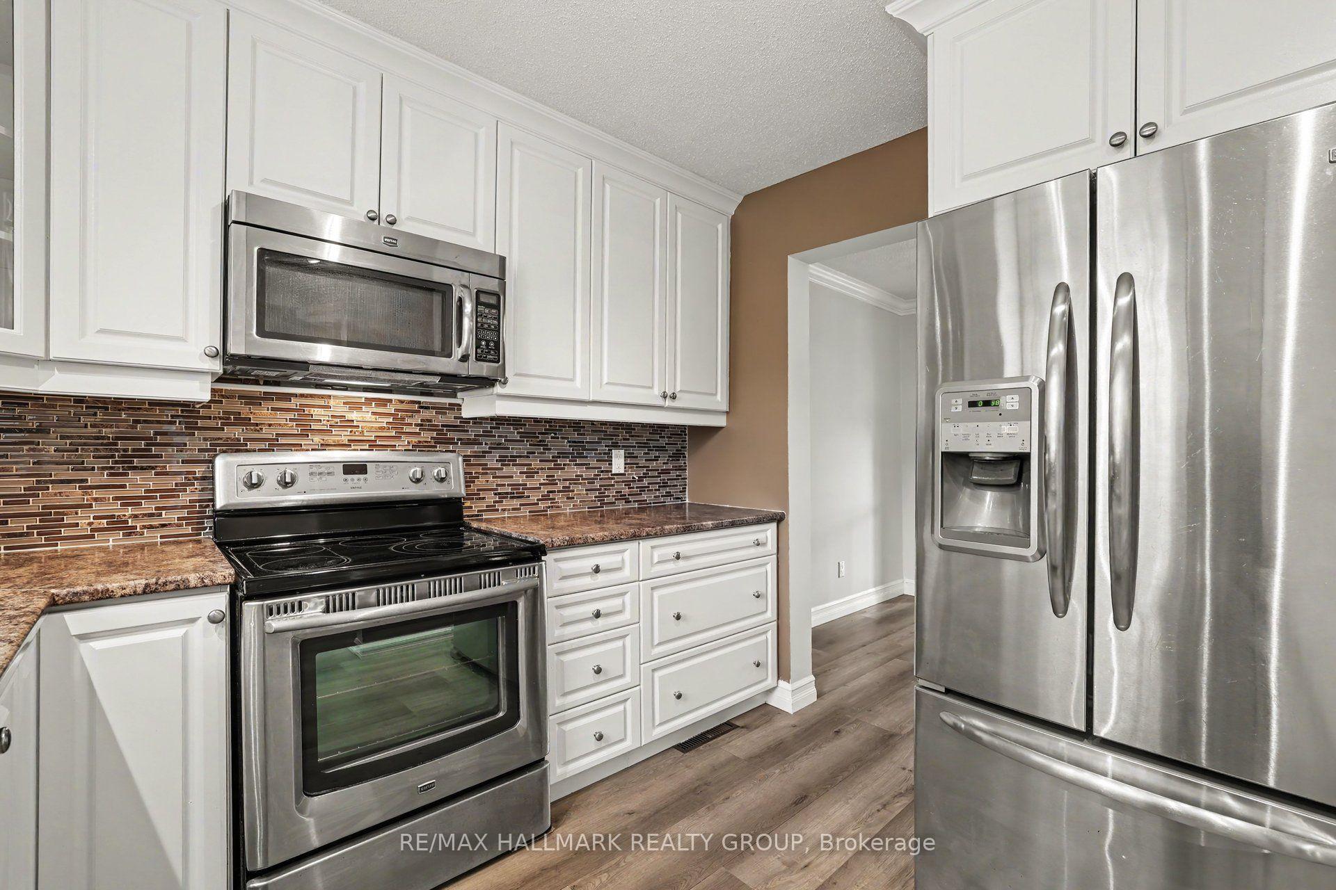 Photo 5 of Unit 29, 108 Barrow Crescent, Ottawa, Kanata - Katimavik — HOMEH