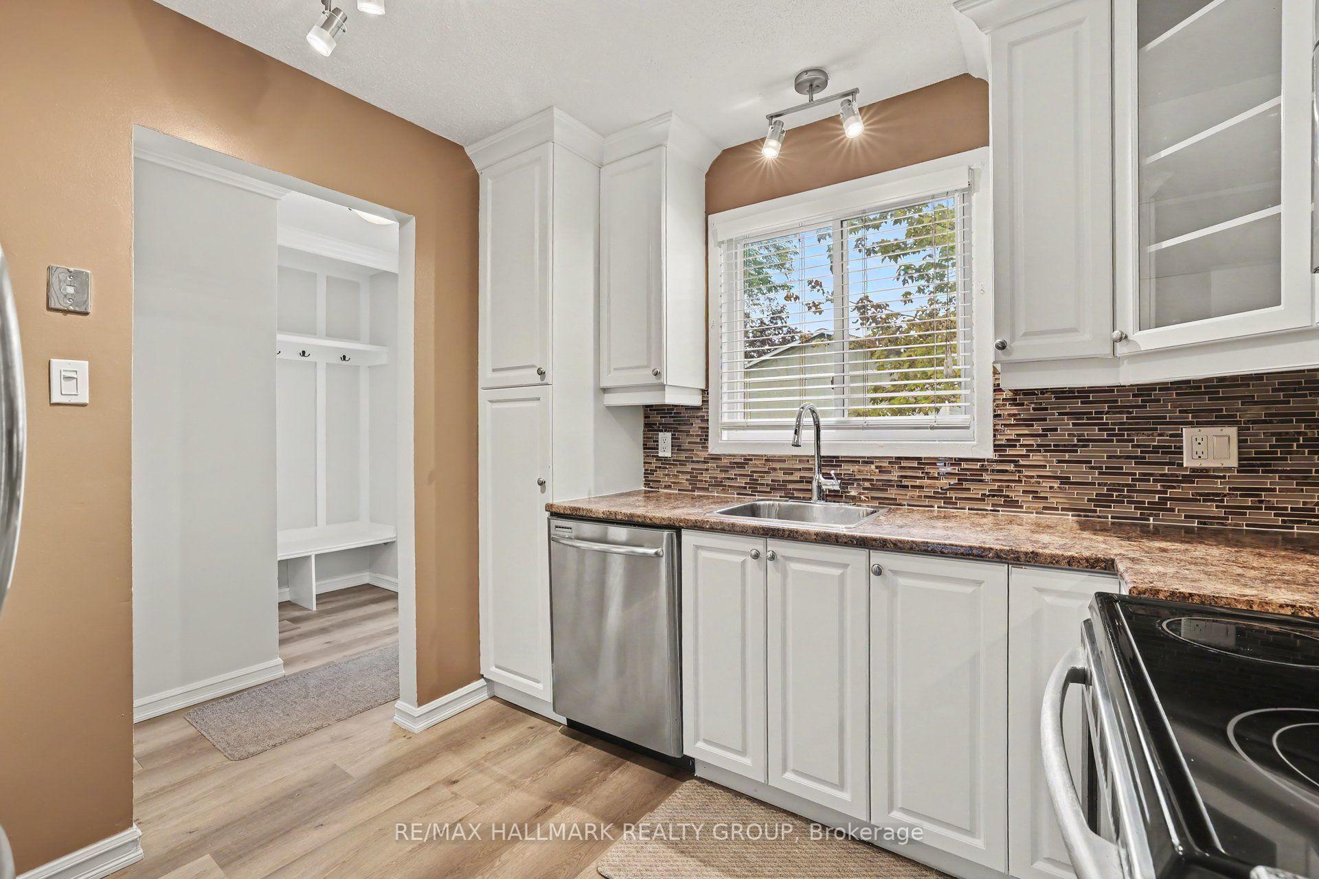 Photo 6 of Unit 29, 108 Barrow Crescent, Ottawa, Kanata - Katimavik — HOMEH