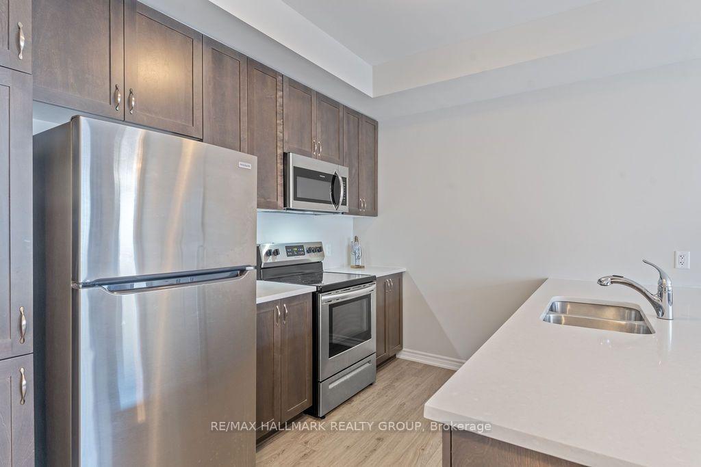 Photo 8 of 710 Kizis Private, Ottawa, CFB Rockcliffe and Area — HOMEH