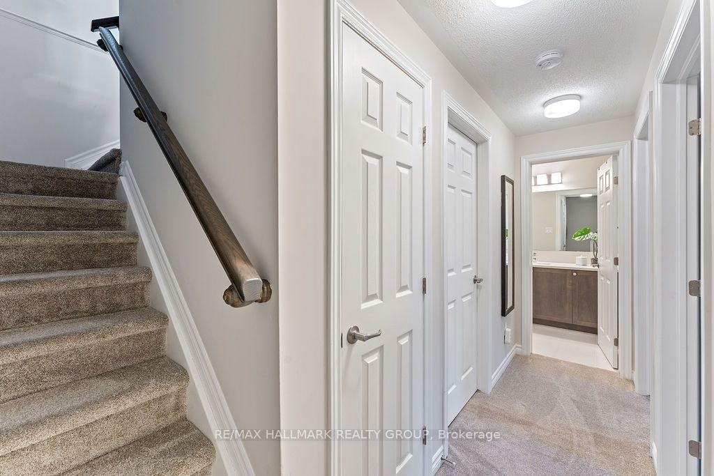 Photo 11 of 710 Kizis Private, Ottawa, CFB Rockcliffe and Area — HOMEH