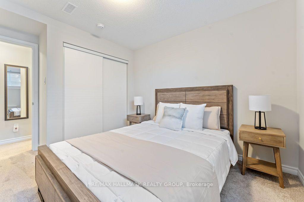 Photo 13 of 710 Kizis Private, Ottawa, CFB Rockcliffe and Area — HOMEH