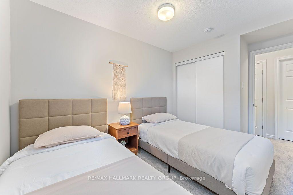 Photo 15 of 710 Kizis Private, Ottawa, CFB Rockcliffe and Area — HOMEH
