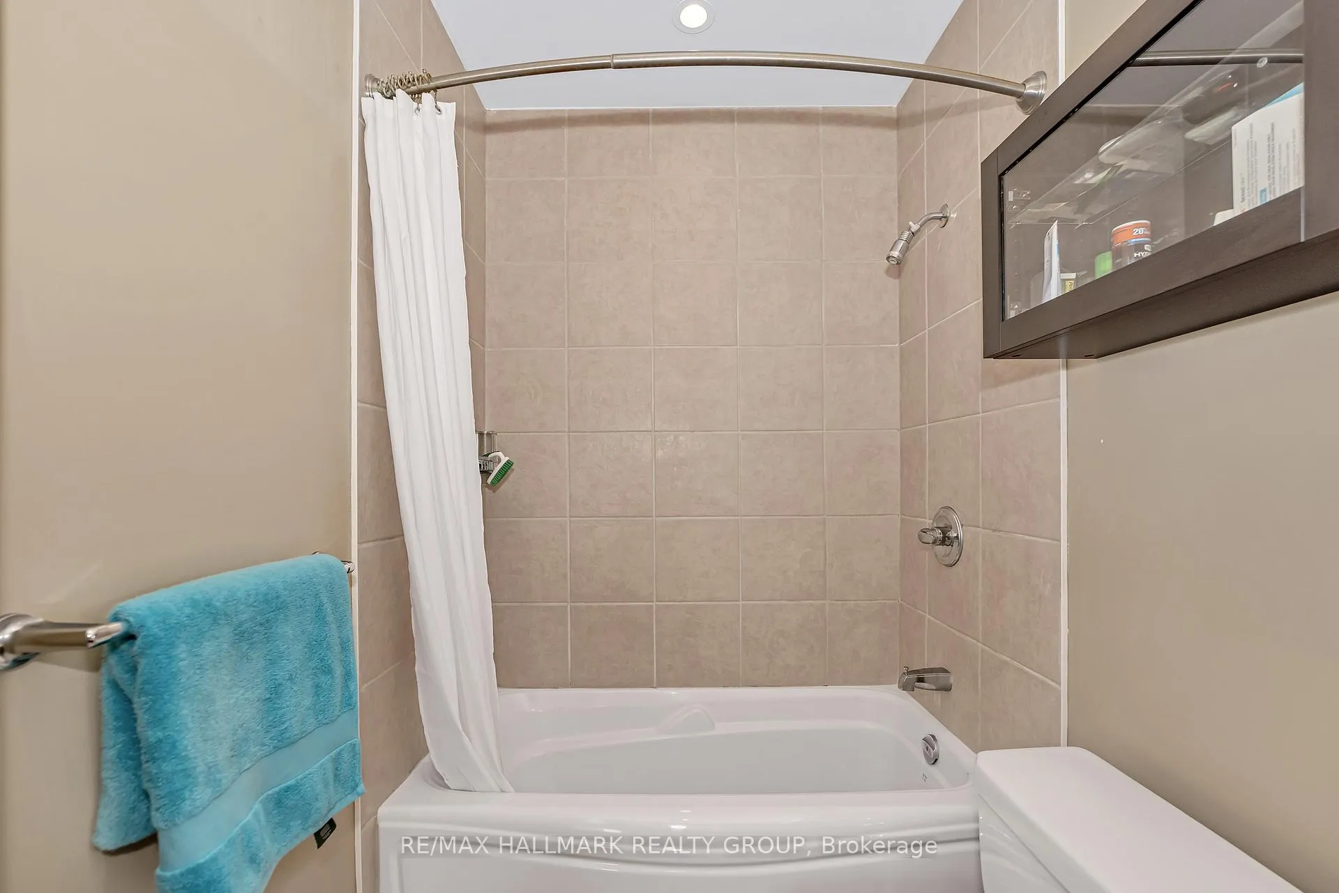 Photo 22 of Unit 6, 1220 Mcwatters Road, Ottawa, Queensway Terrace South/Ridgeview — HOMEH