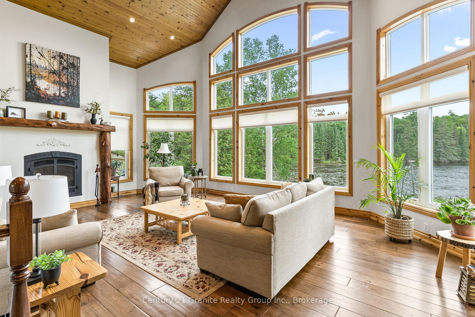 Photo 10 of 1003 Pontiac Drive, Minden Hills, Minden — HOMEH