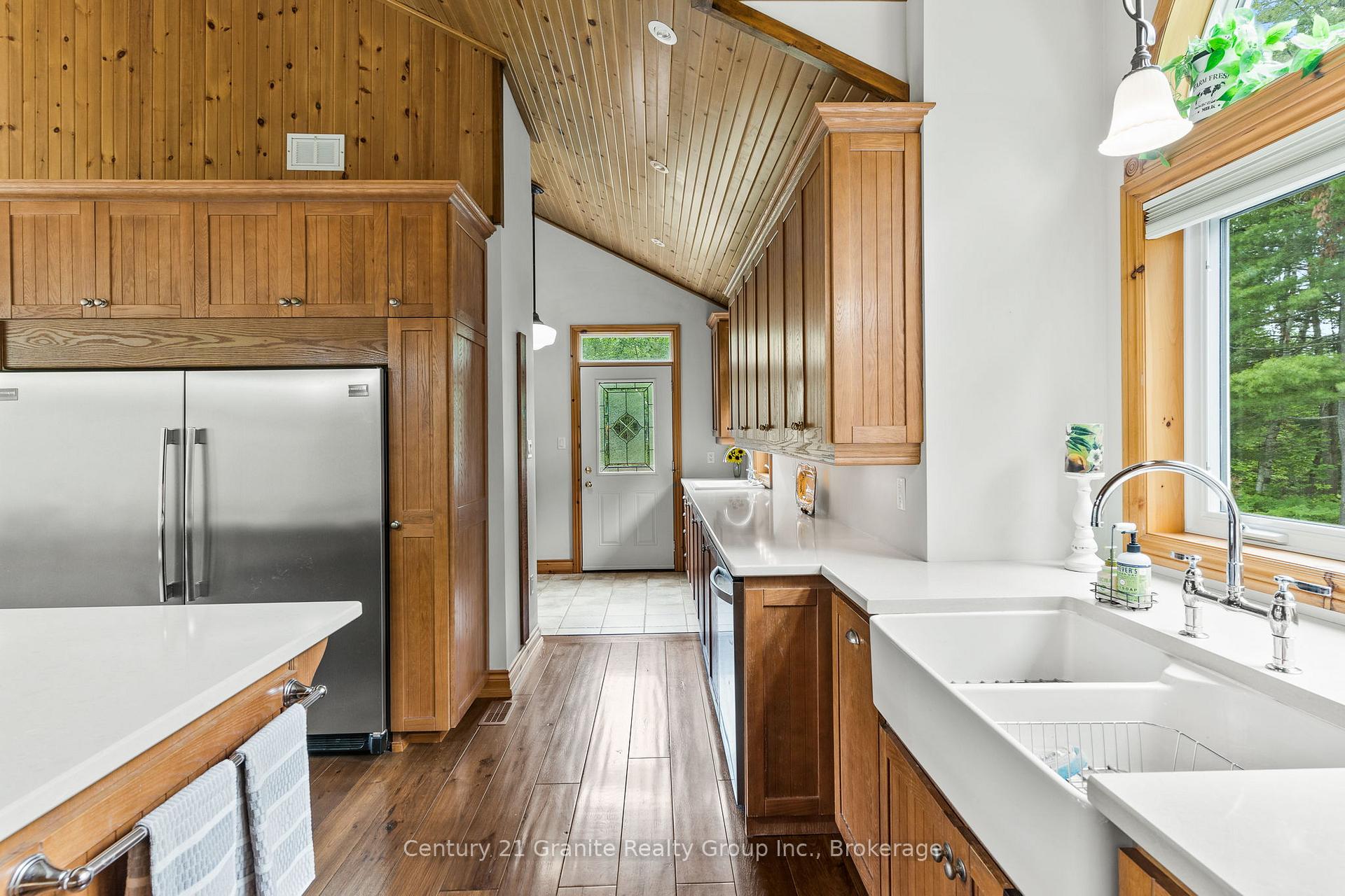Photo 18 of 1003 Pontiac Drive, Minden Hills, Minden — HOMEH