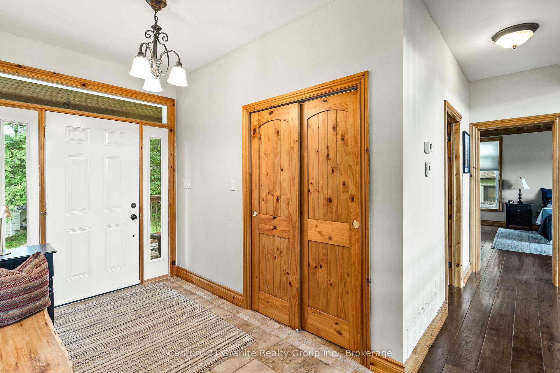 Photo 20 of 1003 Pontiac Drive, Minden Hills, Minden — HOMEH