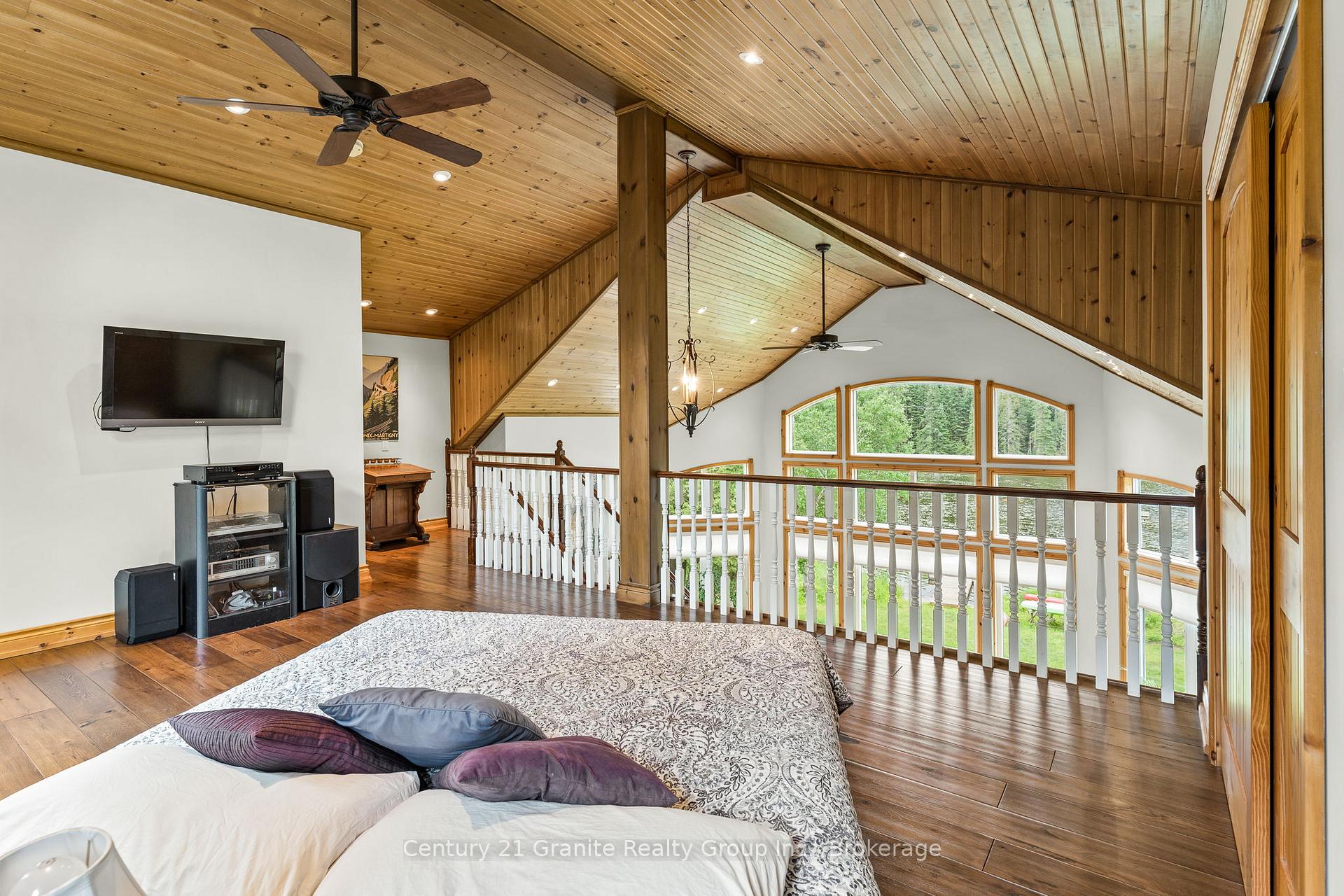 Photo 28 of 1003 Pontiac Drive, Minden Hills, Minden — HOMEH