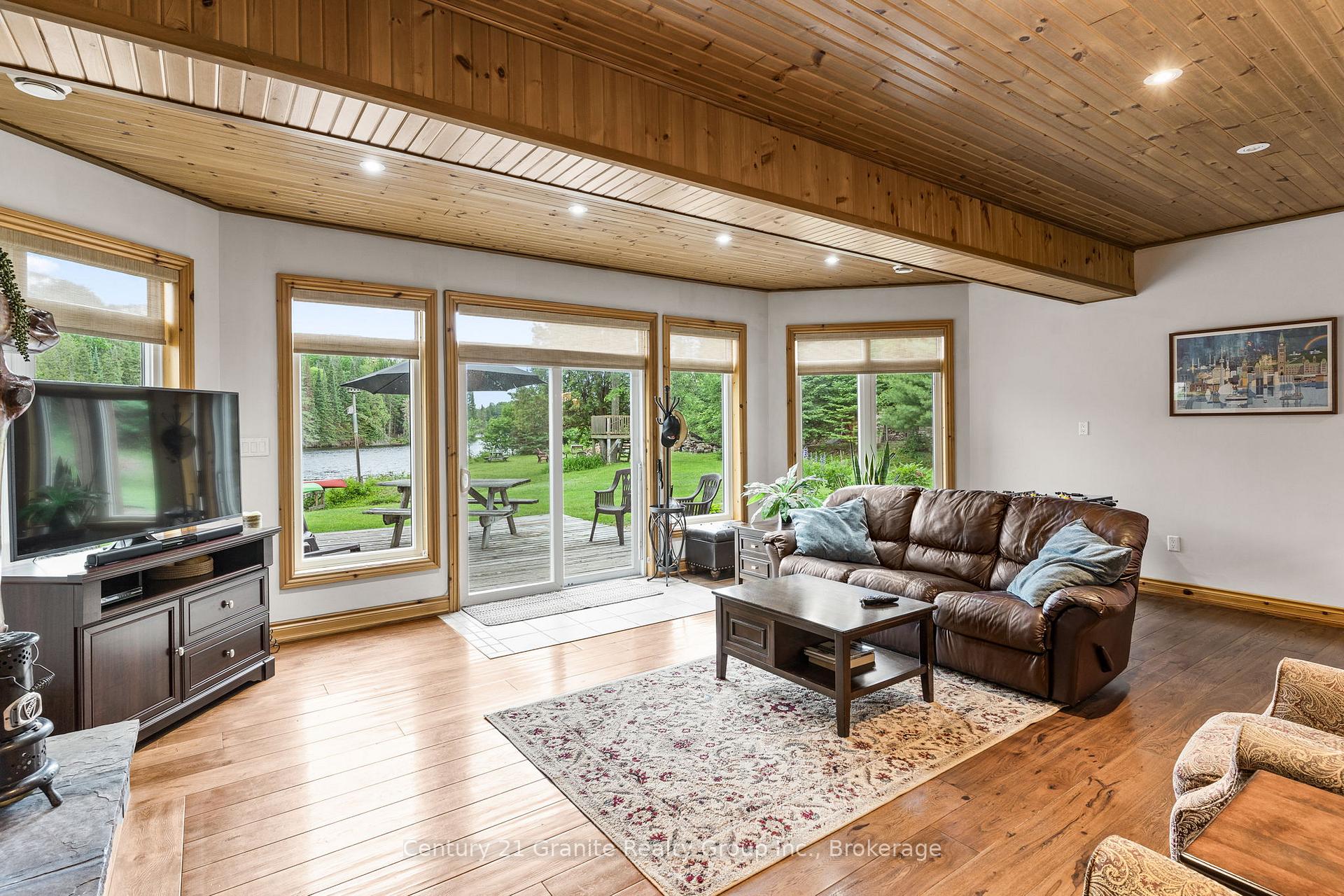Photo 31 of 1003 Pontiac Drive, Minden Hills, Minden — HOMEH