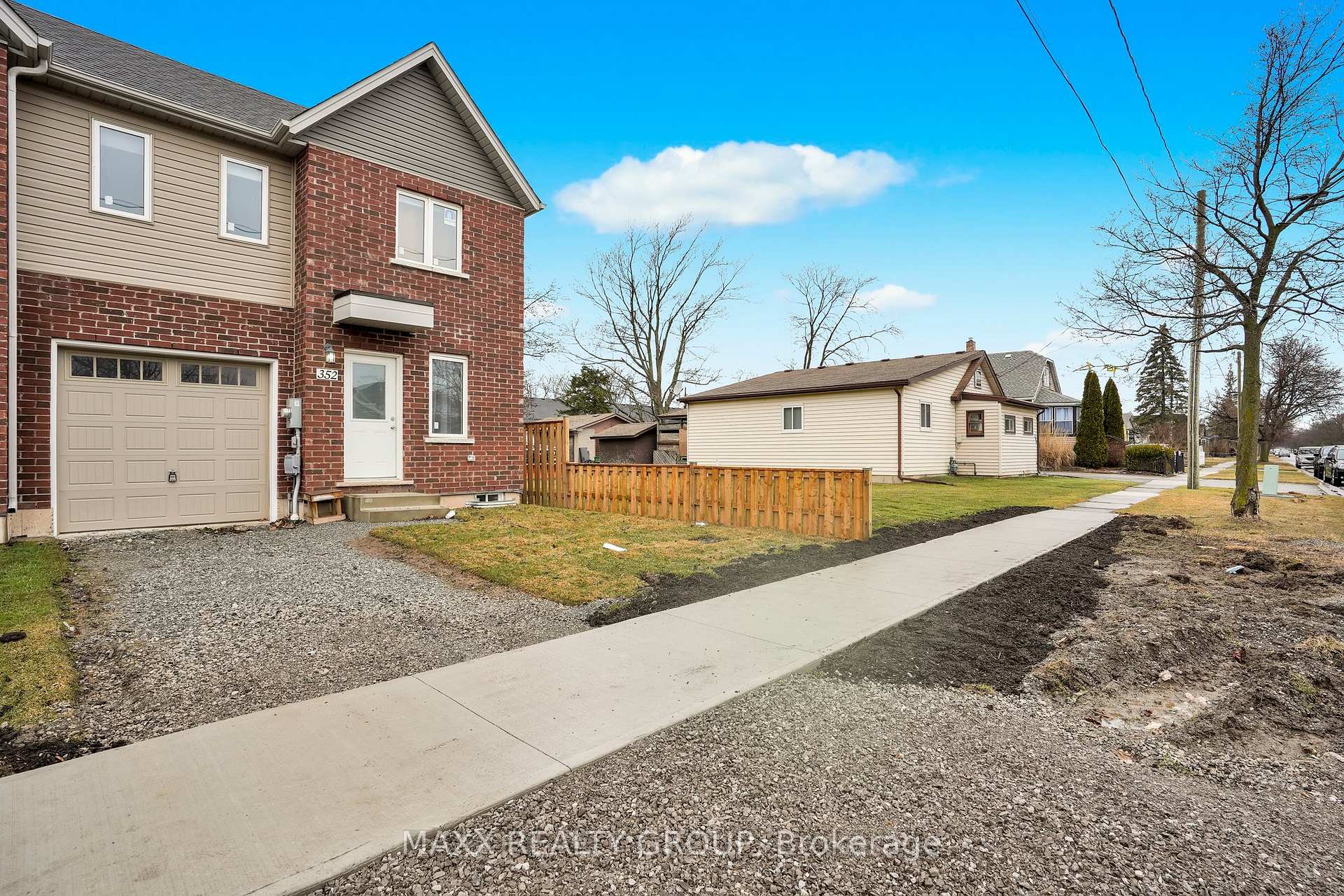 Photo 5 of 352 Alberta Street, Welland, Lincoln/Crowland — HOMEH