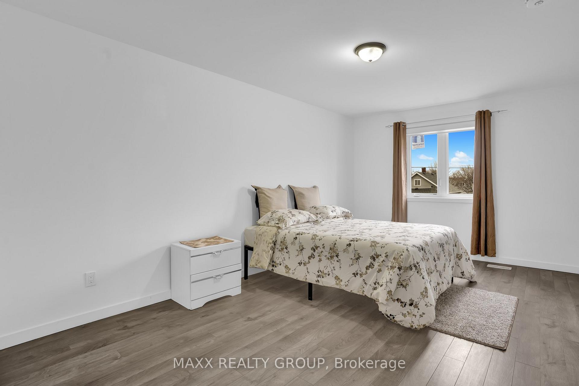 Photo 30 of 352 Alberta Street, Welland, Lincoln/Crowland — HOMEH