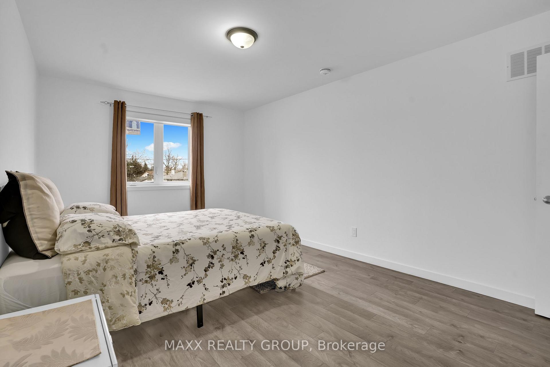Photo 31 of 352 Alberta Street, Welland, Lincoln/Crowland — HOMEH