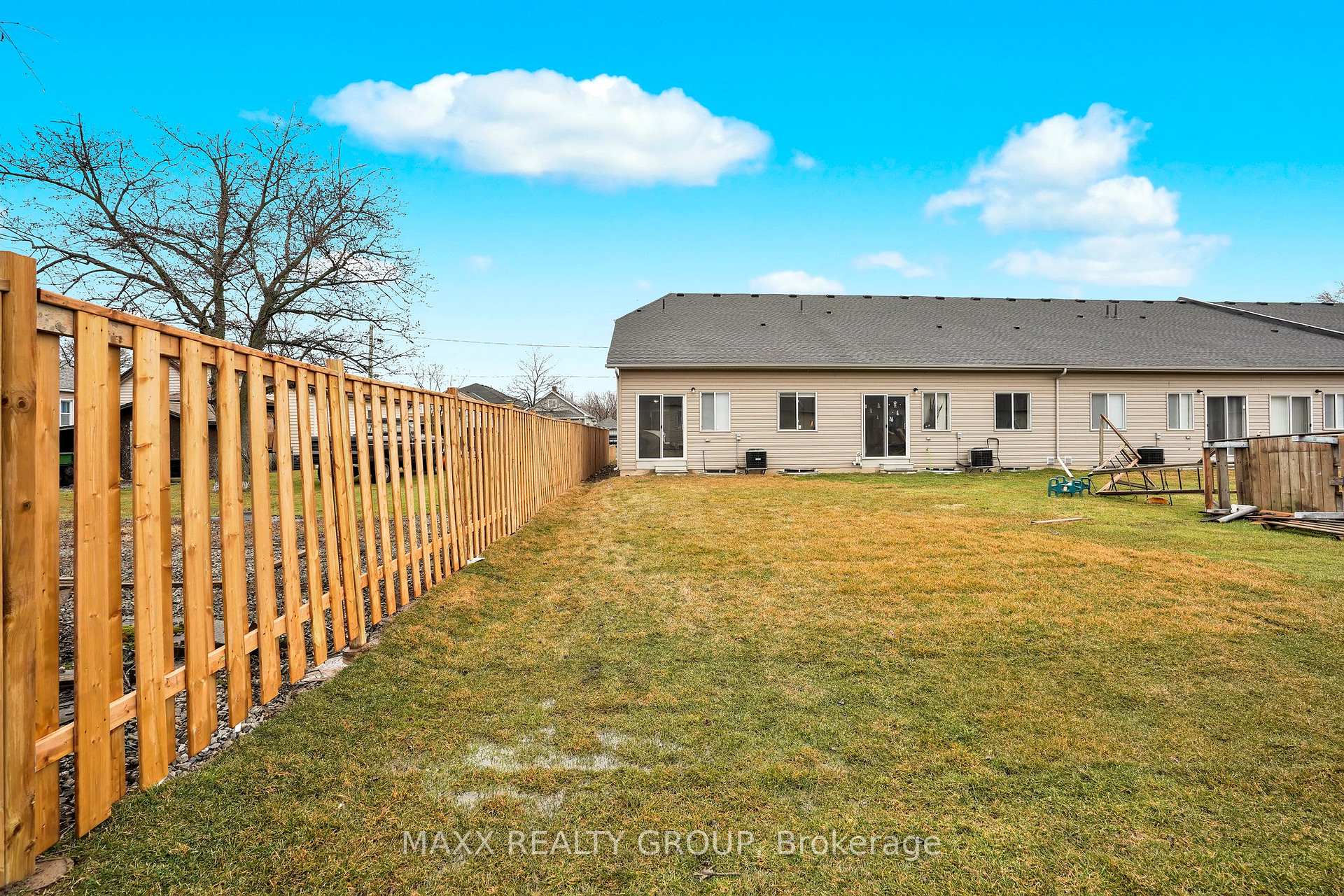 Photo 40 of 352 Alberta Street, Welland, Lincoln/Crowland — HOMEH