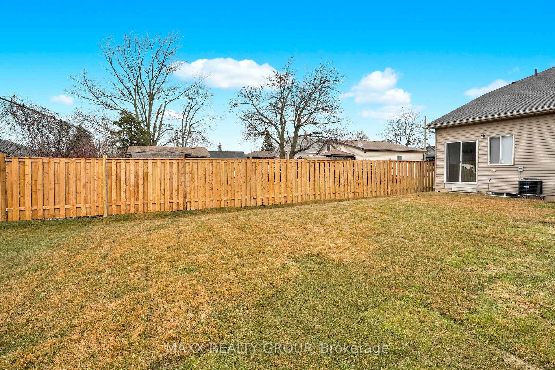 Photo 43 of 352 Alberta Street, Welland, Lincoln/Crowland — HOMEH