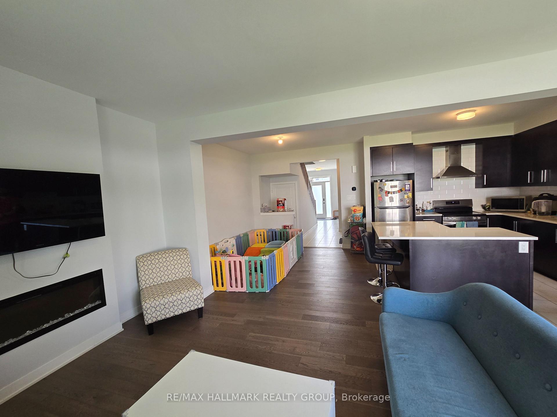 Photo 11 of 646 Fenwick Way, Ottawa, Barrhaven - Stonebridge — HOMEH
