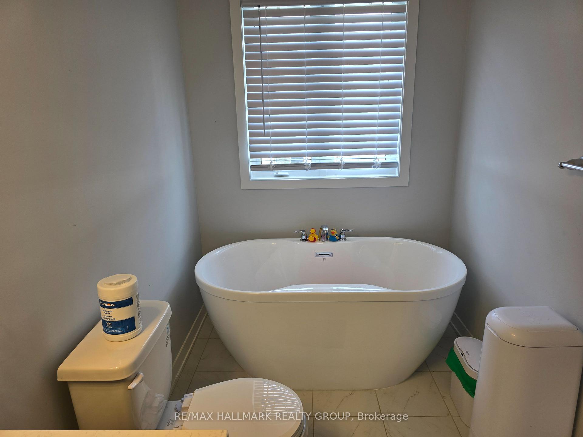 Photo 18 of 646 Fenwick Way, Ottawa, Barrhaven - Stonebridge — HOMEH