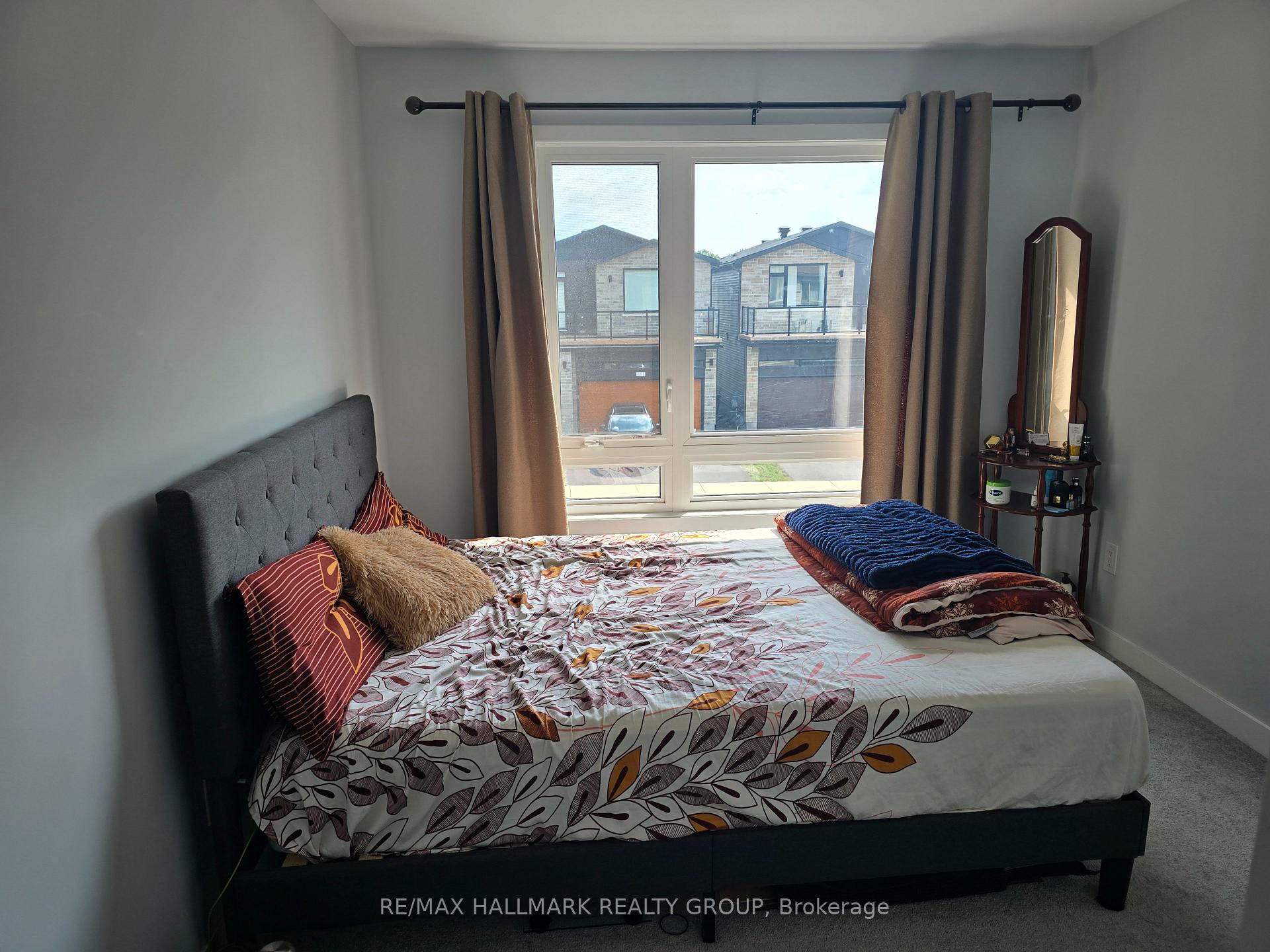 Photo 20 of 646 Fenwick Way, Ottawa, Barrhaven - Stonebridge — HOMEH