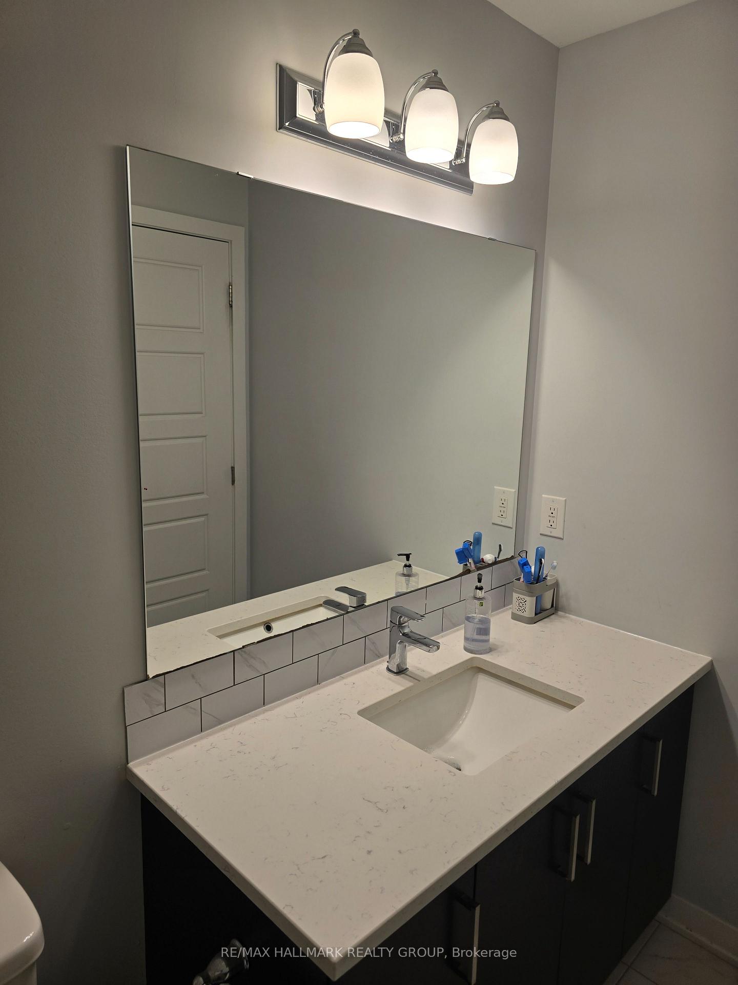 Photo 23 of 646 Fenwick Way, Ottawa, Barrhaven - Stonebridge — HOMEH