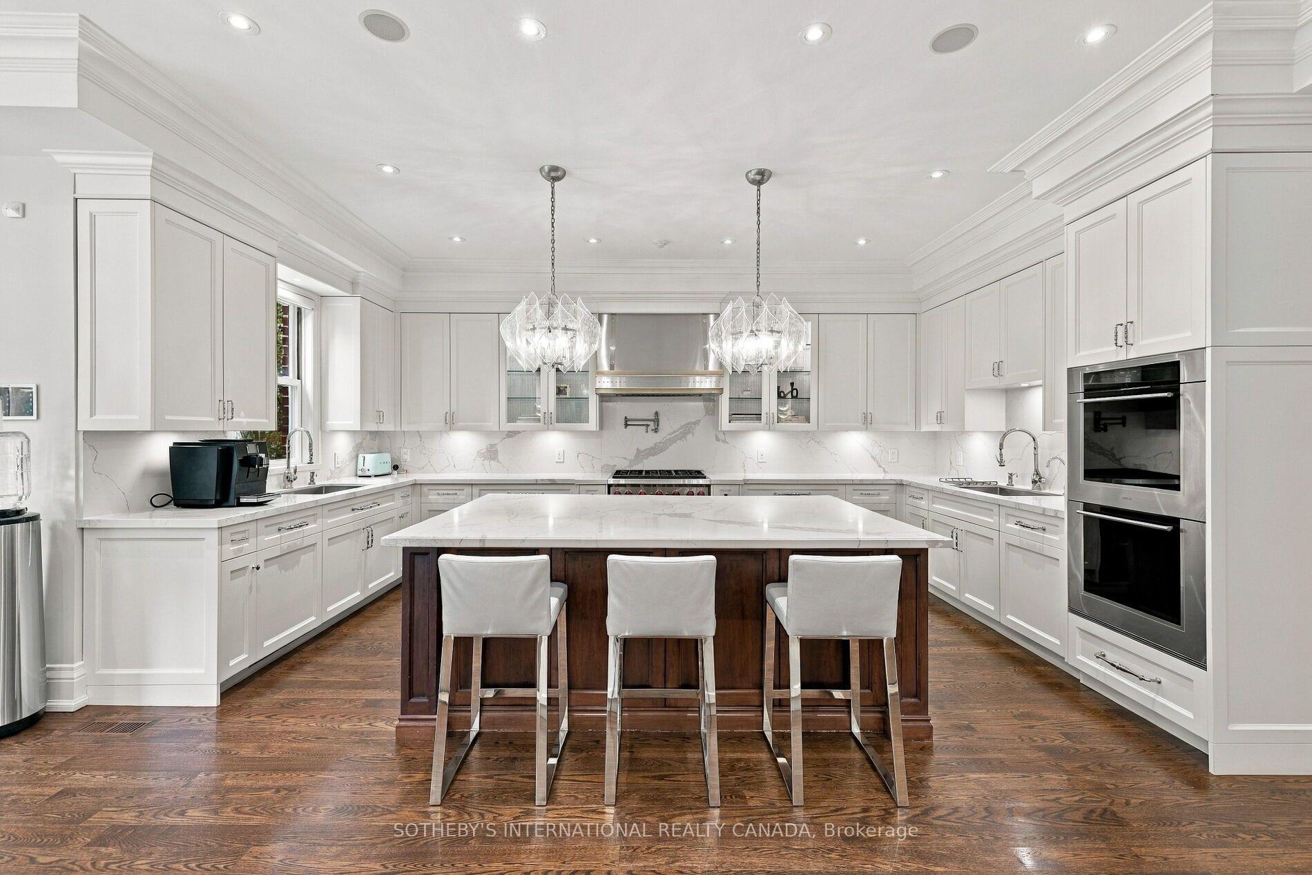 Photo 19 of 230 Hillhurst Boulevard, Toronto, Bedford Park-Nortown — HOMEH
