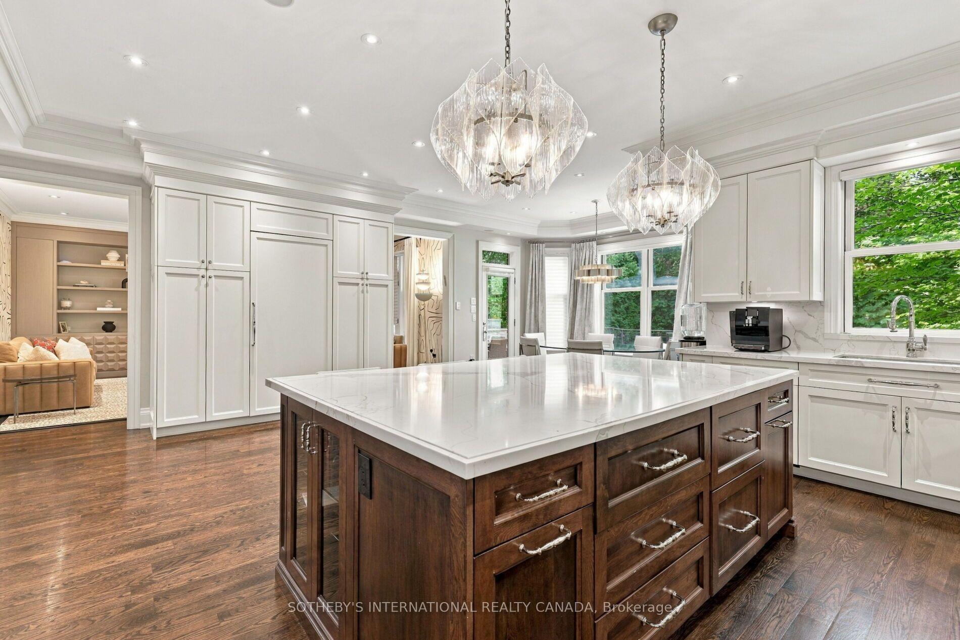 Photo 21 of 230 Hillhurst Boulevard, Toronto, Bedford Park-Nortown — HOMEH